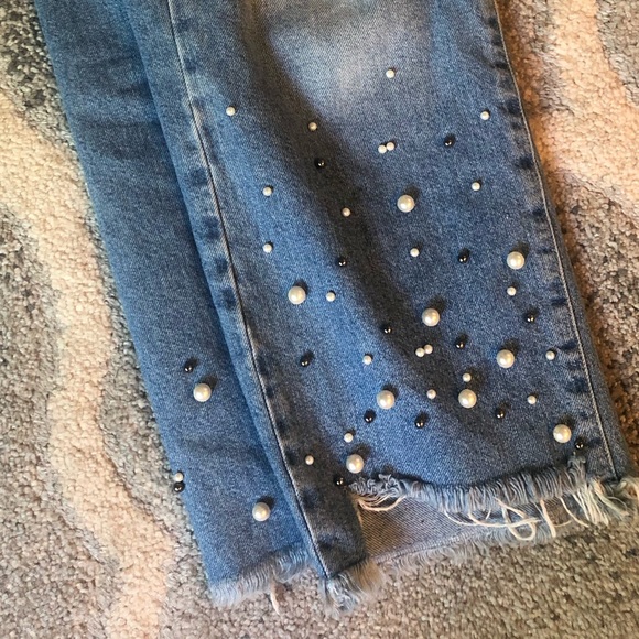 Free People destructed Boyfriend Jeans with pearls - Picture 4 of 8